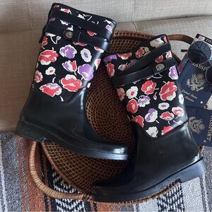 COACH “Trisha II” Black Purple Red Floral Rain Boots Size 8